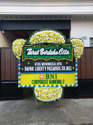 Papan Bunga Duka di Lubuk Kupang